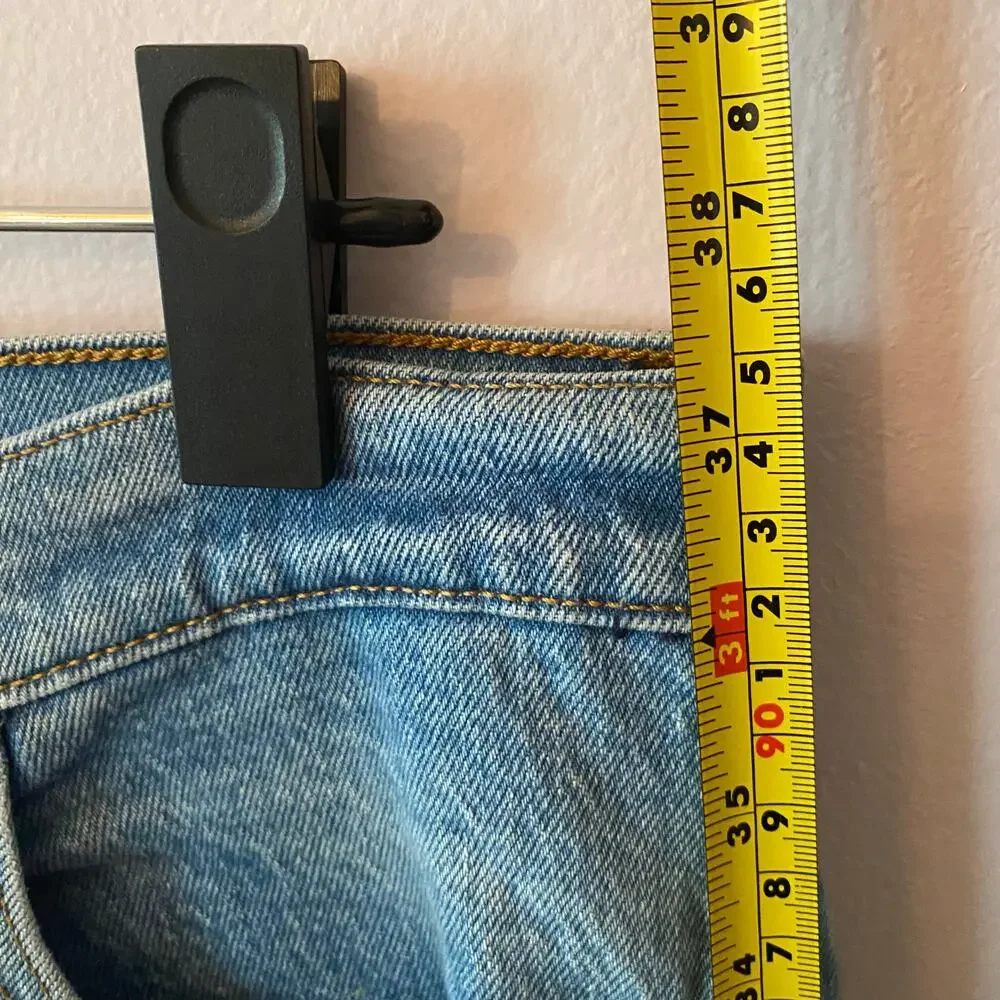 Levi's Premium Wedgie High Rise Straight Leg Jeans Button Fly Medium Wash 32